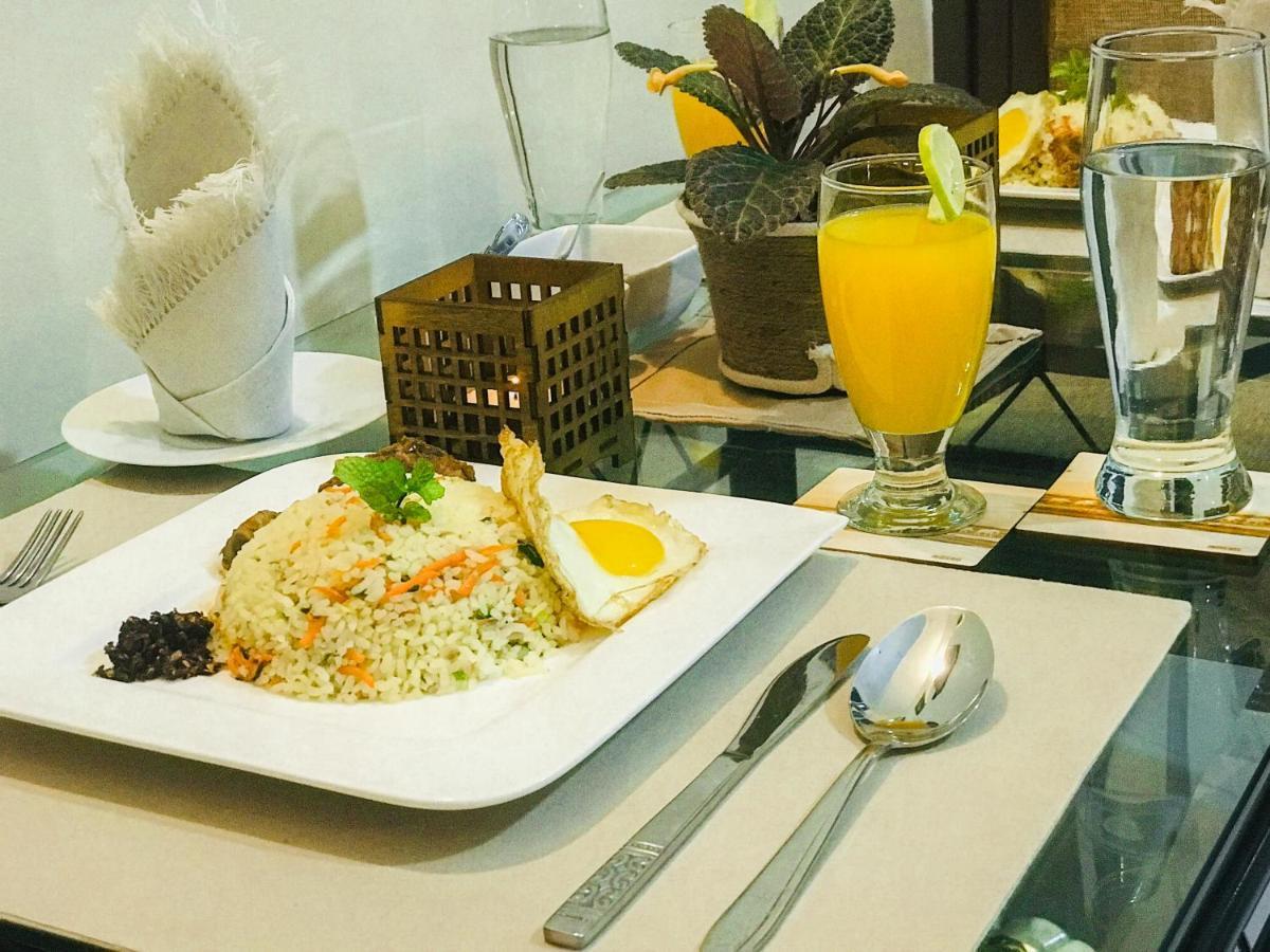 Tranquil Quarter Hotel Kandy Bagian luar foto